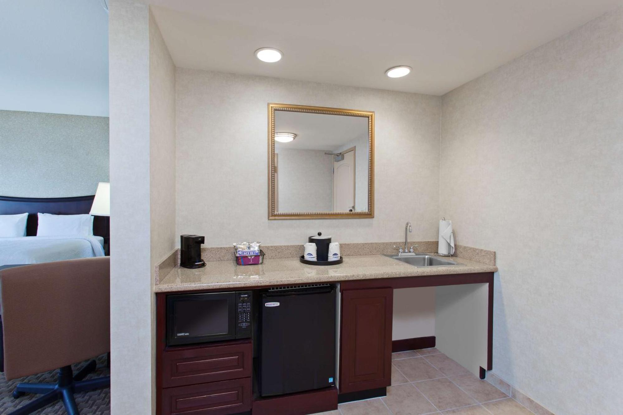 Hampton Inn & Suites Oakland Airport-Alameda Zewnętrze zdjęcie